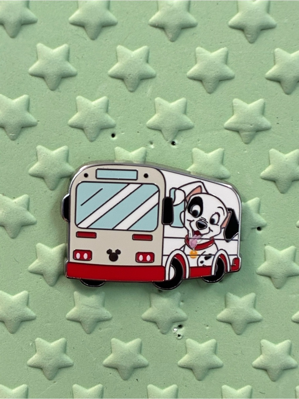 Disneys Wave A Dalmatian Bus Pin